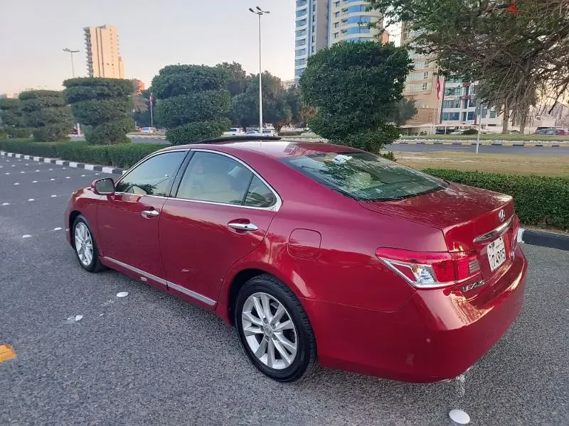 Lexus ES 2011